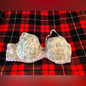 Adore Me 46DDDFloral Print Lace Bra underwire and padded